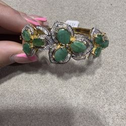14 yg Natural Emerald And Diamonds Bangle Bracelet 