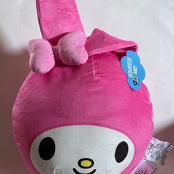 Melody, hello Kitty pillow