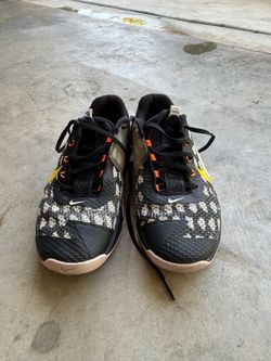 Nike Metcon 8 Training Shoes – Men’s 6.5 / Women’s 8