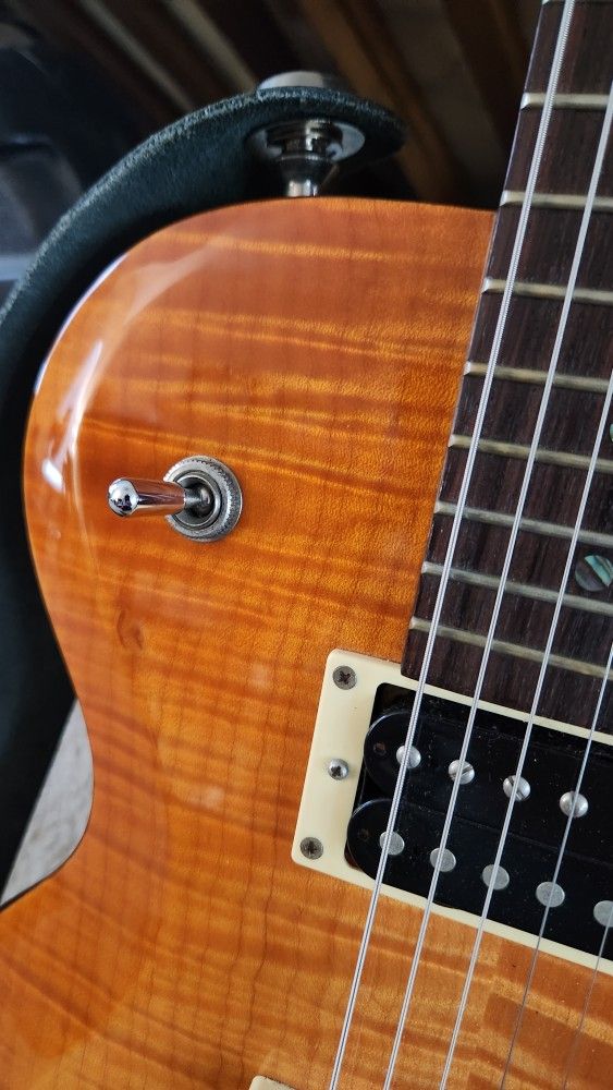 Yamaha Electric Guitar AES 620