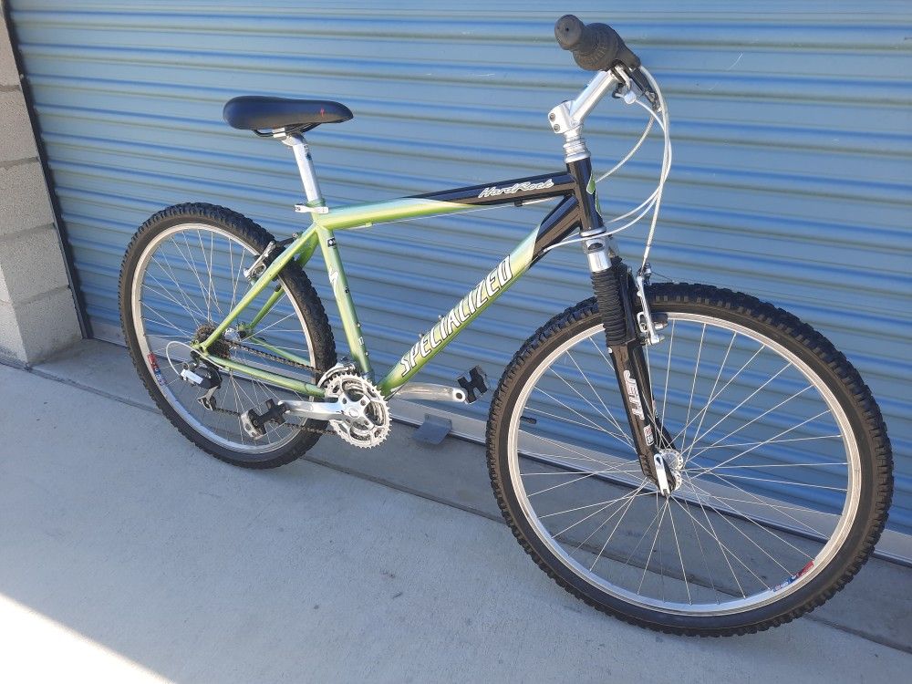 SPECIALIZED HYBRID BIKE 21 SPEEDS TIRE 26 SIZE M