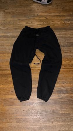 essential sweats