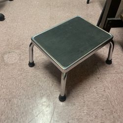 Medical Step Stool Brewer with Non-Skid Footstool Platform 15'x11', ht 10"