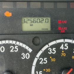 2014 FRT M2  W/ Roller Bed Box