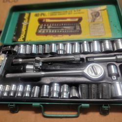 40 Pc Socket Wrench Set