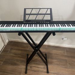 Brand New Electric Piano Keyboard 88 Keys w/ Accessories 