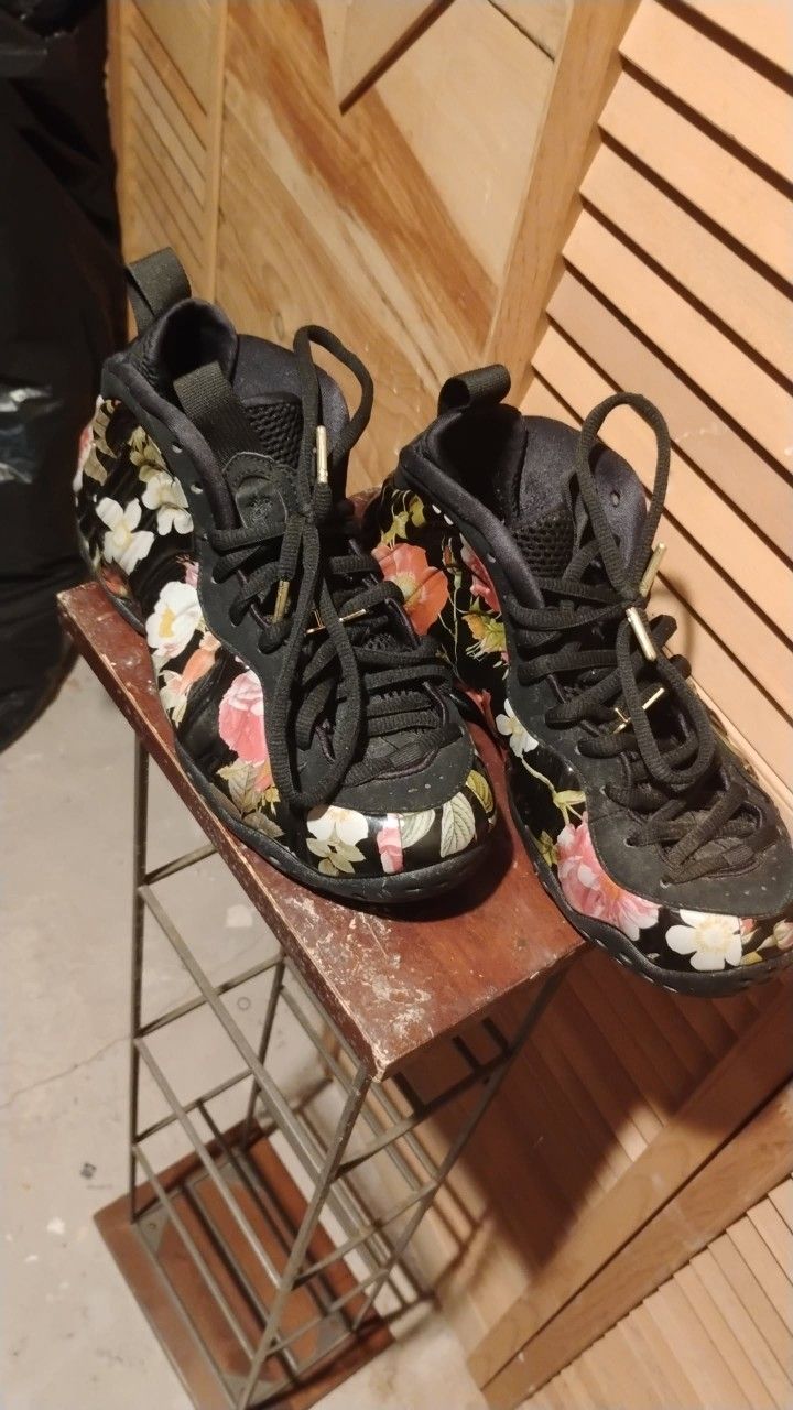 Floral foamposite Sneakers by Nike