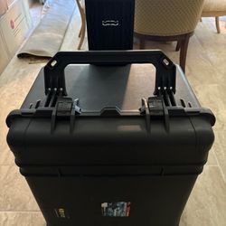 Pelican Case 630