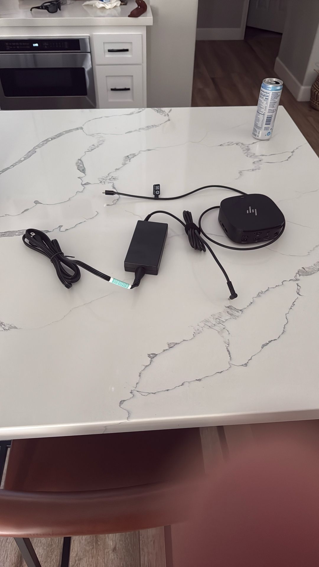 HP USB/ethernet/ HDMI/ Display Port hub