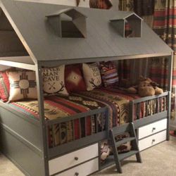 House Platform Bed With Drawers