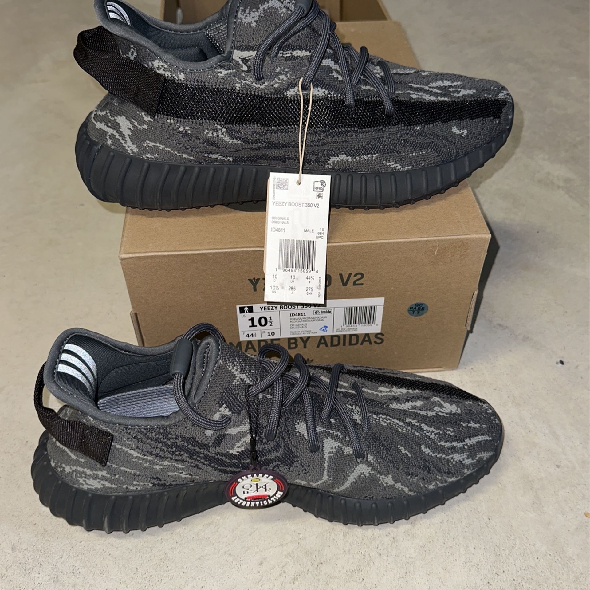 Yeezy Boost 350 V2 MXDASA Size 10.5