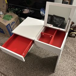Vanity / Dressing Table