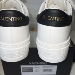 Valentino sneakers 