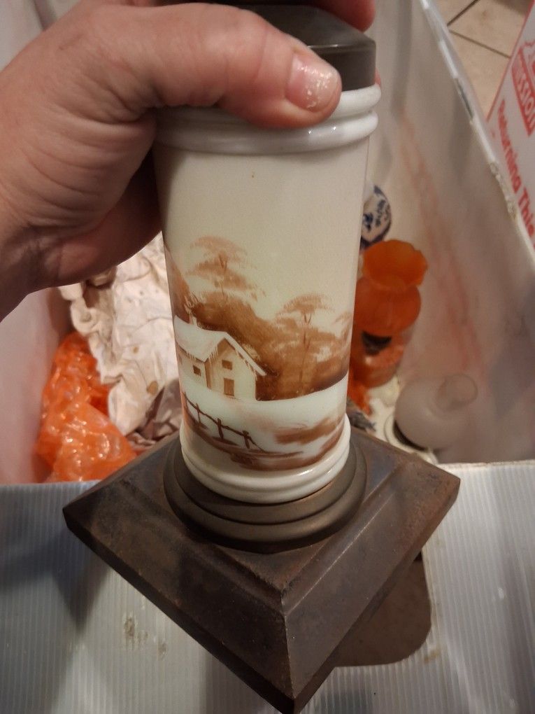  Vintage Kerosene Lamps