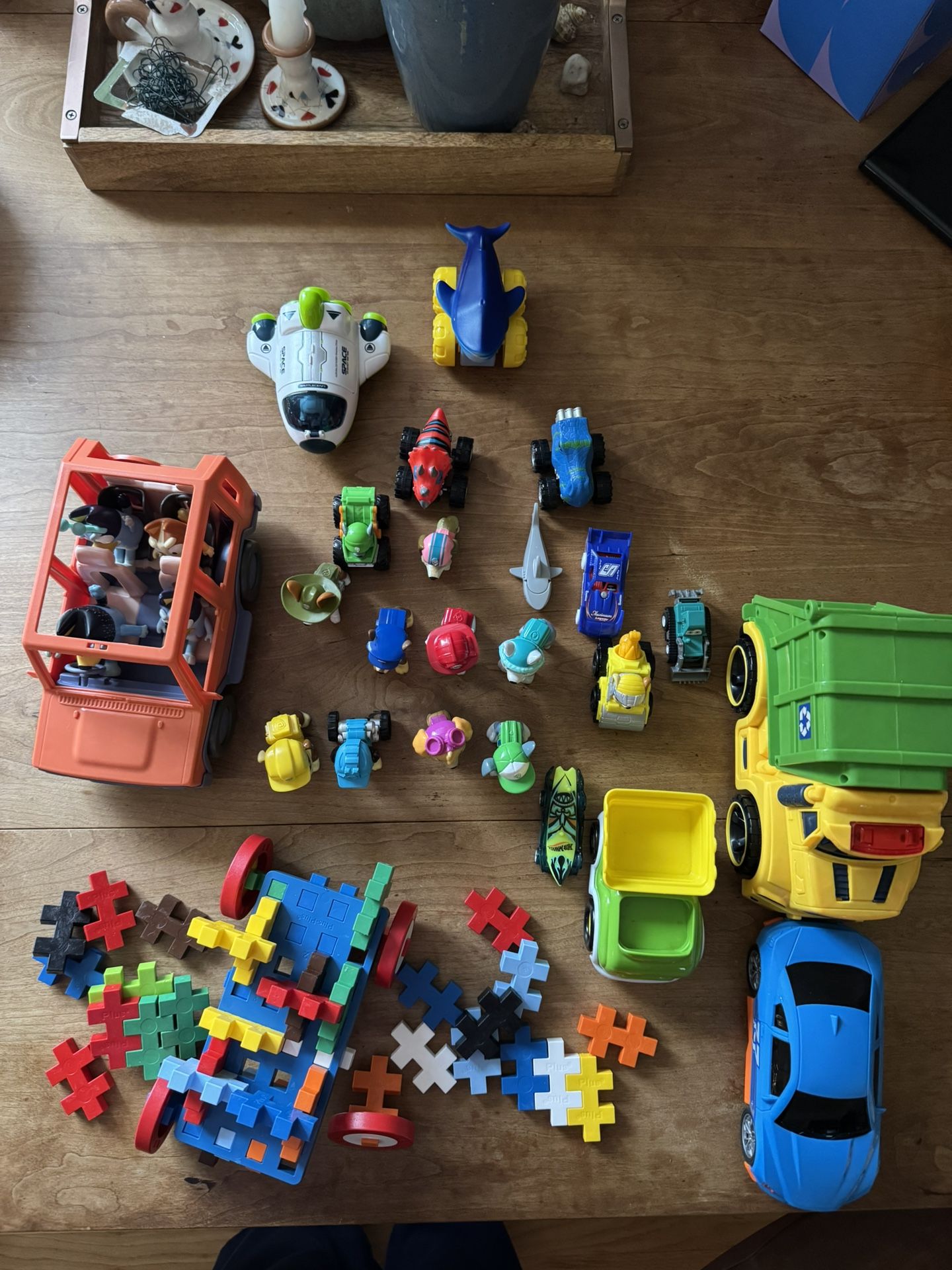 Bluey, Paw Patrol, Plus Plus, Trucks