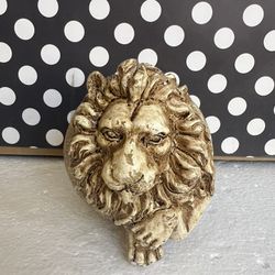 Vintage Round Lion Face Candle 4"x3" by Bombay Candle Co. Realistic Lion Lovers!