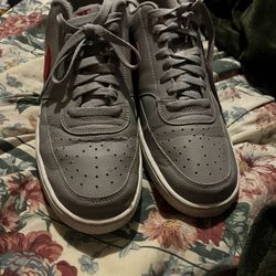 Nike Court Vision Low Nature ‘wolf gray University Red