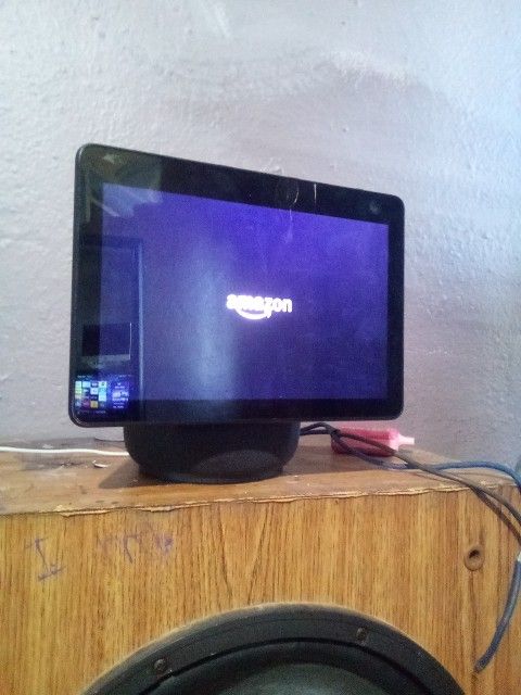 Amazon Echo Show 10 - Main Image