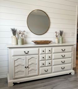 Farmhouse Style Refinished Vintage Thomasville Dresser / Sideboard / Buffet- delivery available