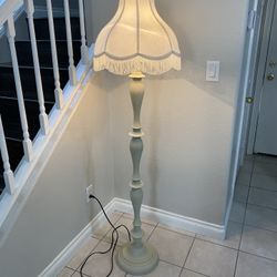 Lamp good condition everything work