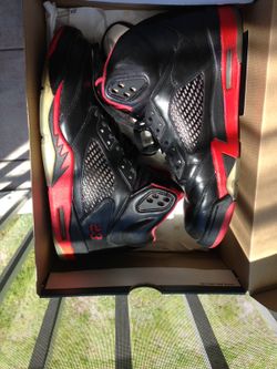 Jordan retro 5 fire red size 10