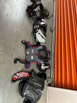 Football Shoulder Pads – Riddell & More