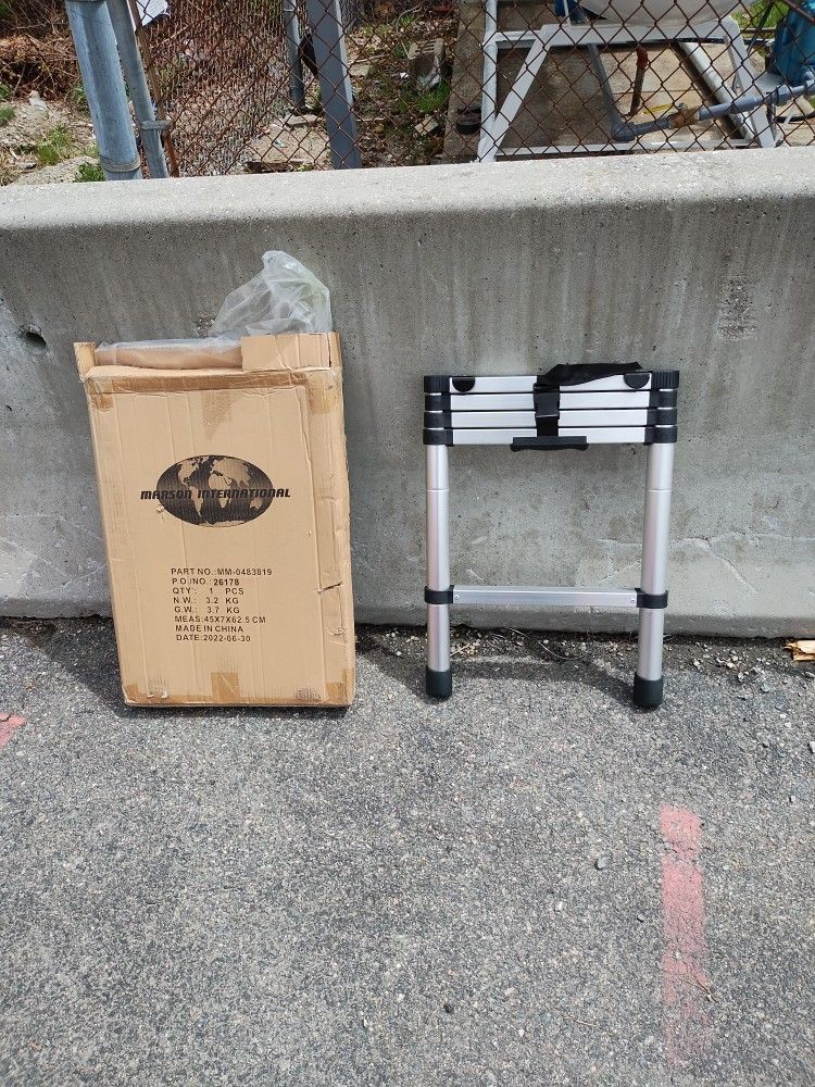 Collapsible Ladder For Home / RV