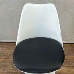Tulip Chair