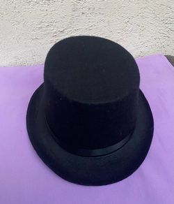 Black Felt Top Hat