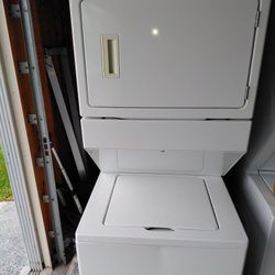 Whirlpool Washer/Dryer Combo.