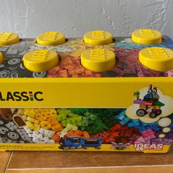NEW Lego Medium Box Set