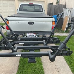 Thule T2 Pro Platform Rack XTR ~ 2” 4 Bike **Like New**