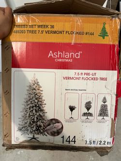 7.5 feet Christmas tree