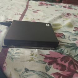 CD player that can be connected to laptop Using USB.
