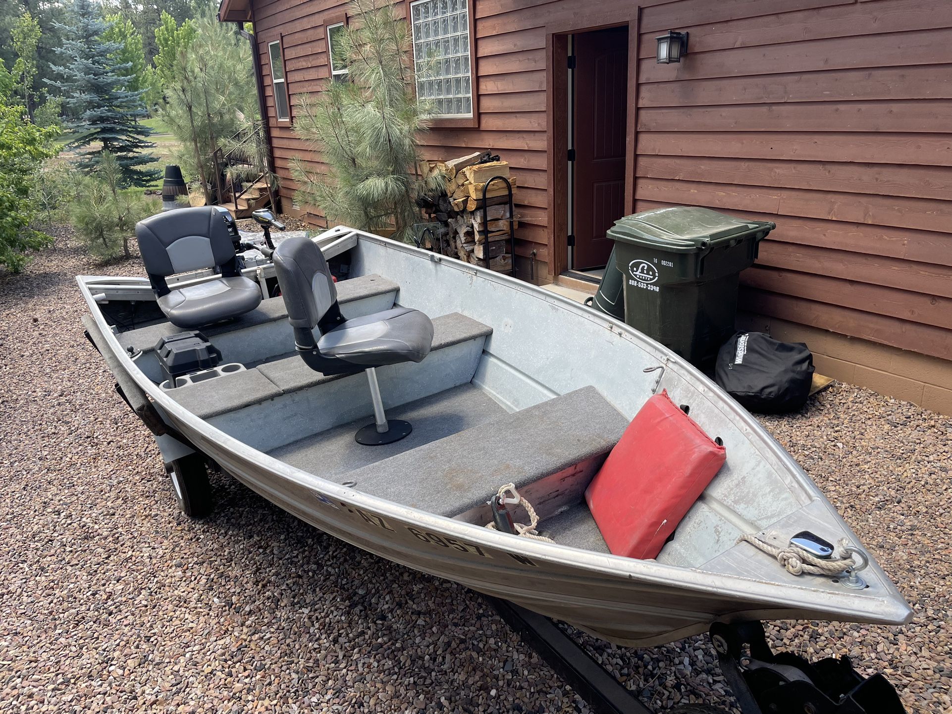 13.5 Gregor Aluminum Fishing Boat
