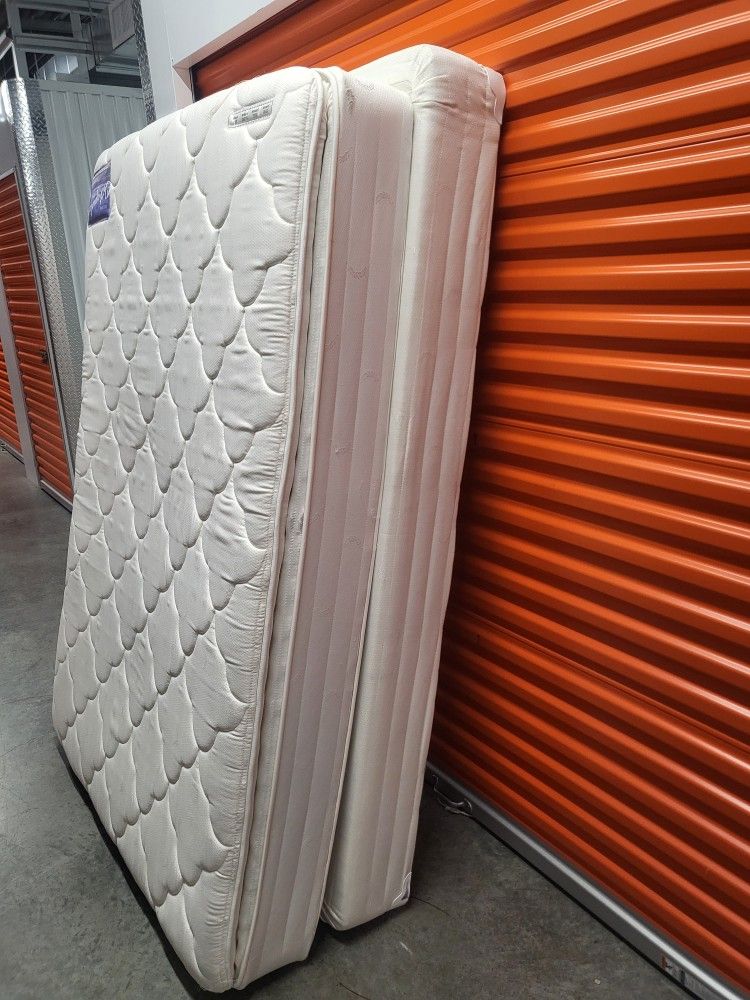 Full Size Mattress And Box Spring
