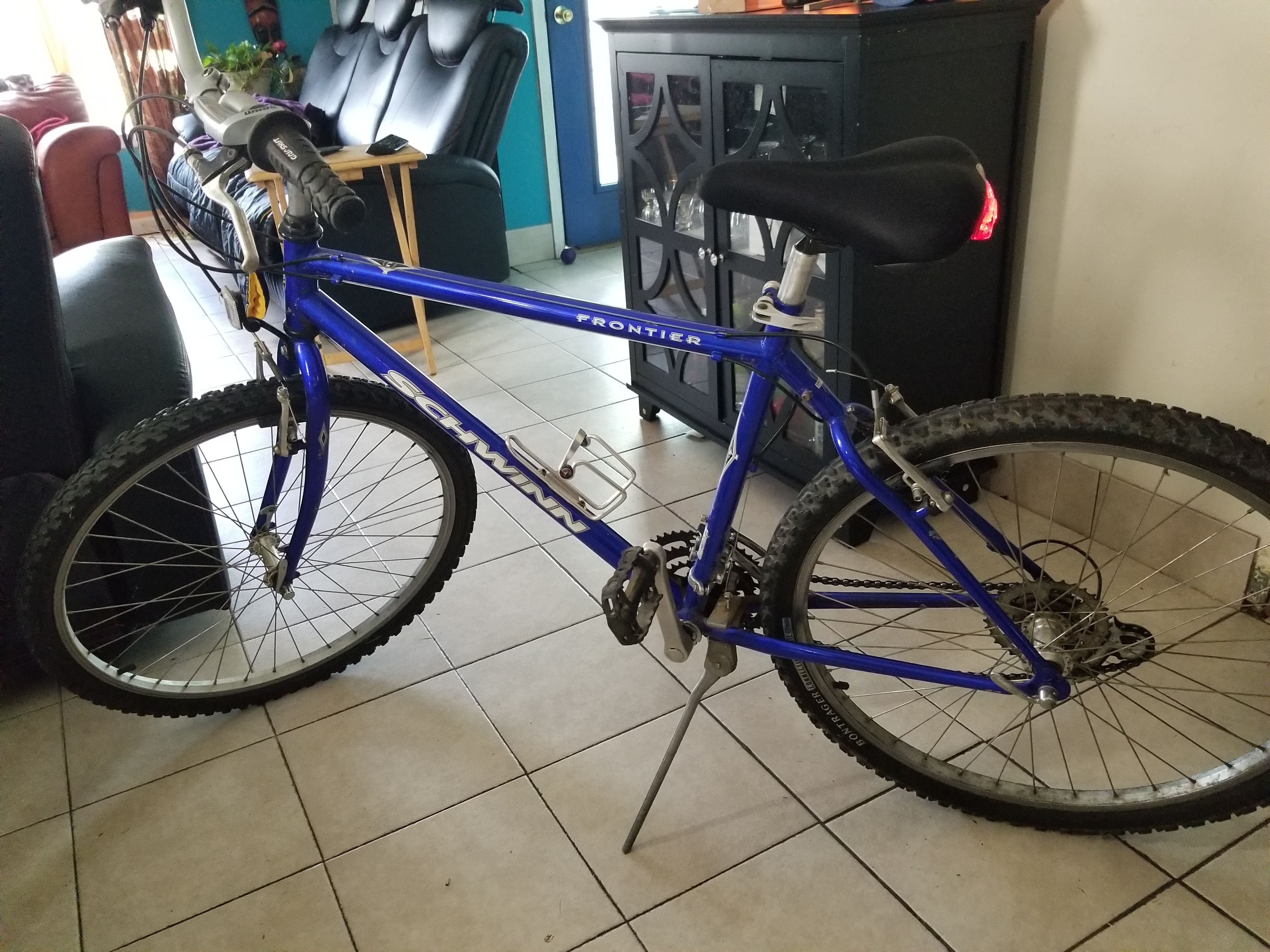 Schwinn frontier mens mountain bike 2018 2025