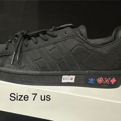 Size 7 Us 
