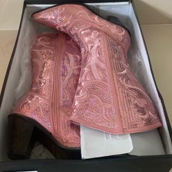 Brand new still in a box boots like handmade beautiful