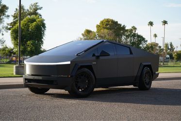 2024 Tesla Cybertruck – Foundation Series