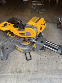12 Inches 60v Flex volt DHS790 Dewalt Saw   !for Parts!!!