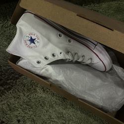 Men’s white Converse Size 11.5