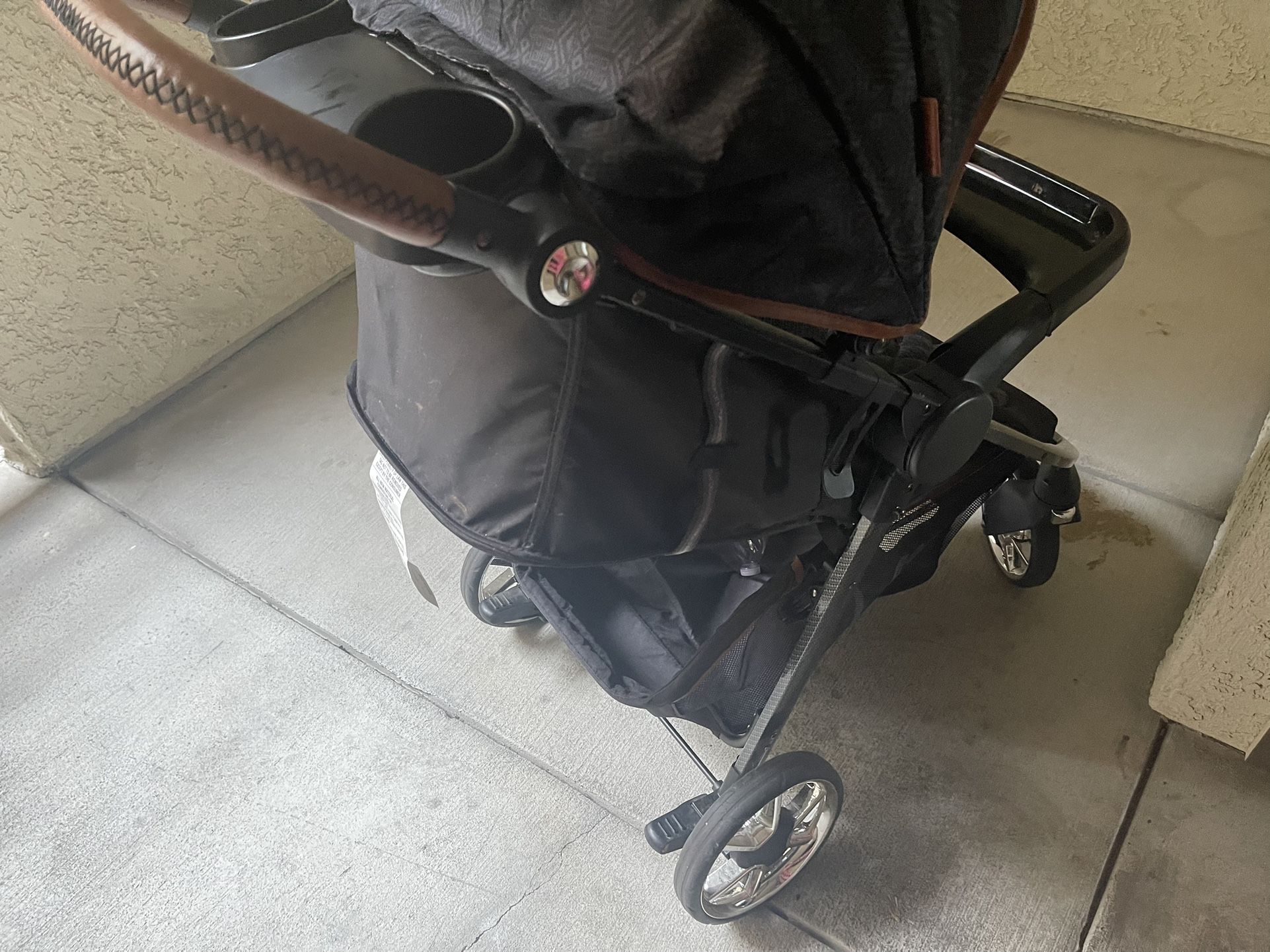 Like Brand New Stroller Garco Brand