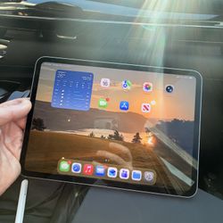 M5 iPad Pro 11 Inch 256 gb with cellular