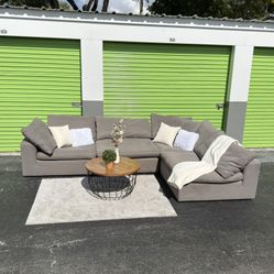 Modular Gray Nixon Cloud Sectional Couch - City Furniture