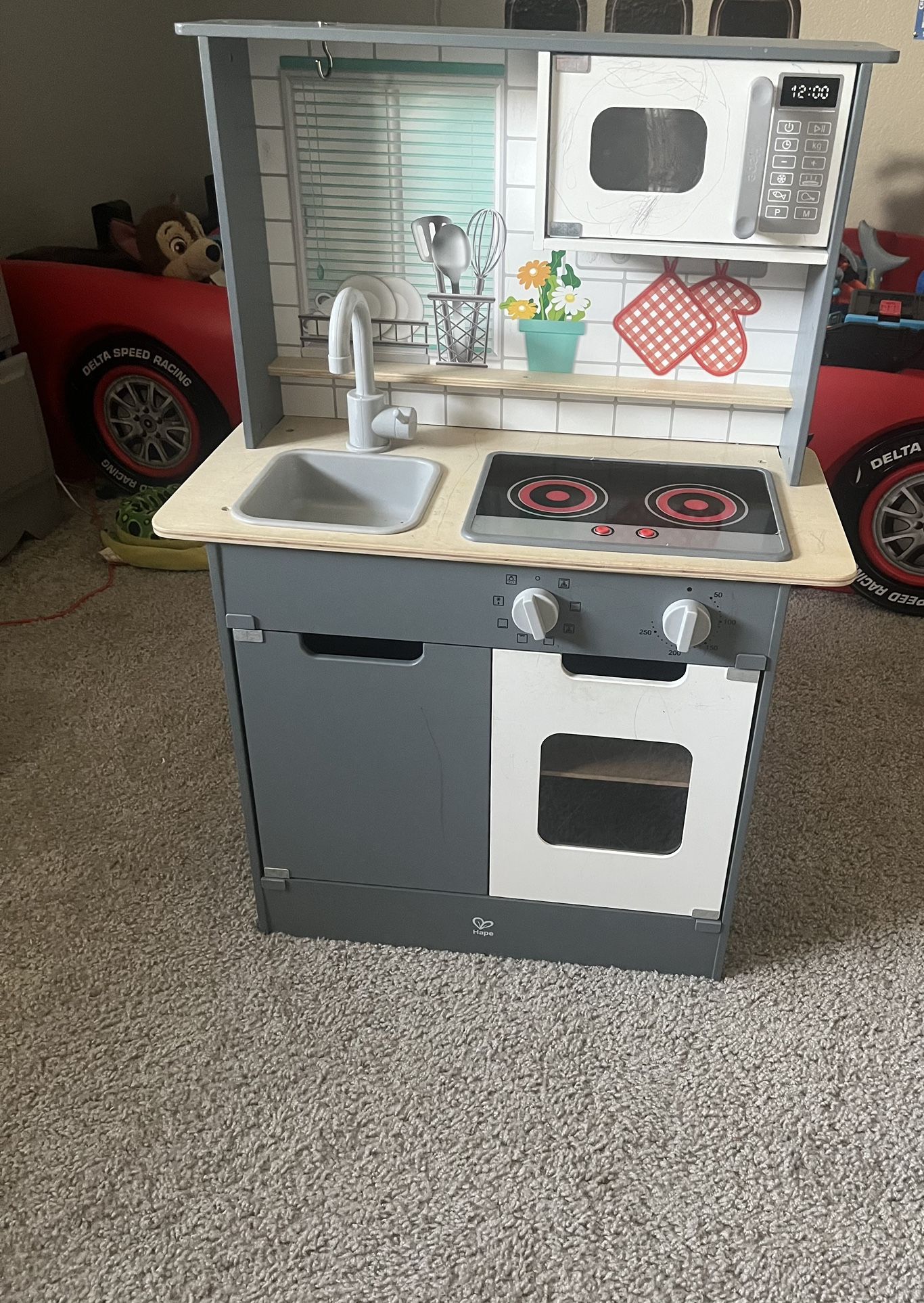 Kids Play Kitchen