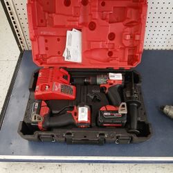 Milwaukee 2pc Drill Driver Set In Case 