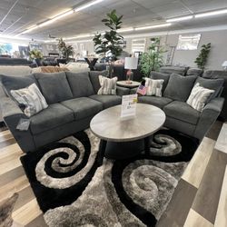 2 Pc Sofa And Loveseat 🎉🎉🎉