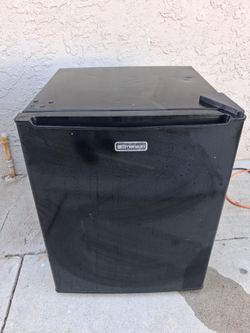 Refrigerator ( mini) Emerson