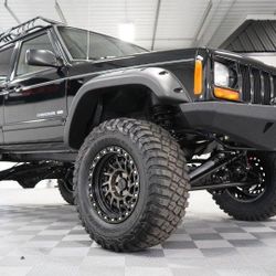 Xj Jeep Cherokee BUSHWACKER  FENDER FLARES NEW 